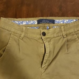 Slim fit tapered stretch chinos